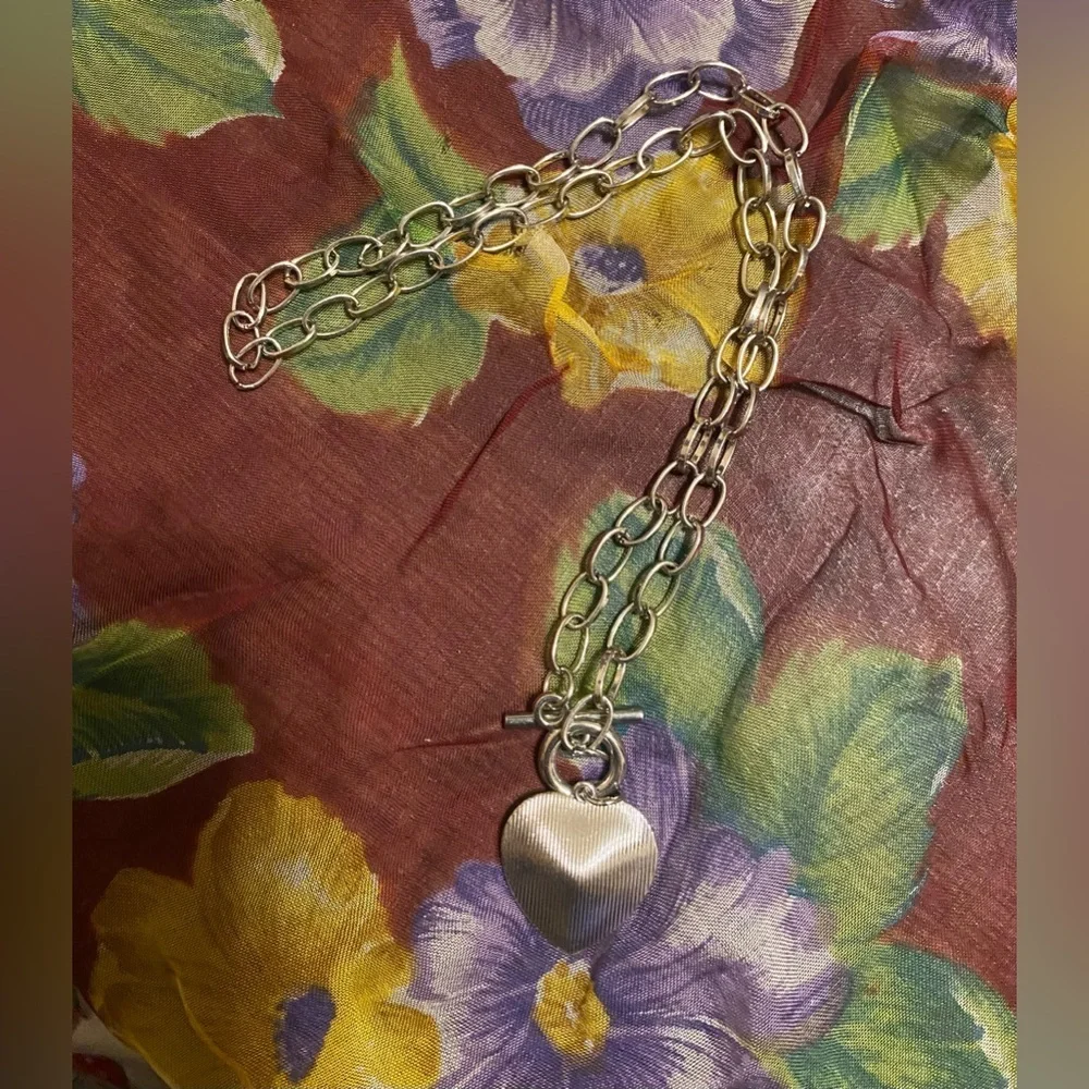Paparazzi Necklace - EUC ~ Check Your Heart Rate - Purple